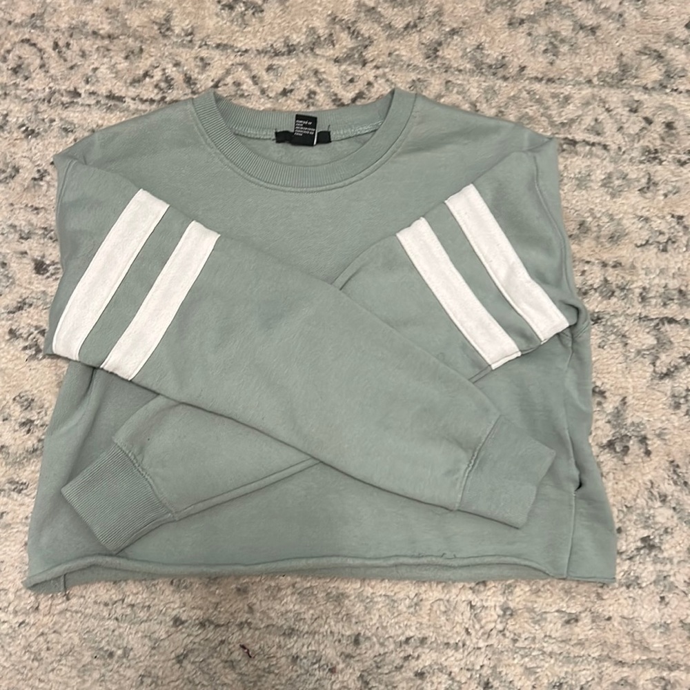 Mint and white colored cropped sweatshirt, Forever 21, size small, runs small